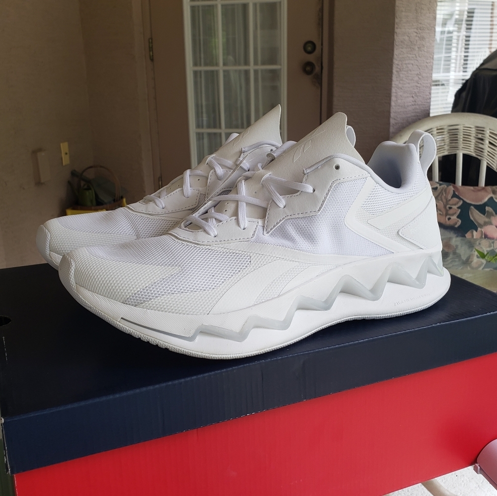 Reebok Zig Elusion  FV3842